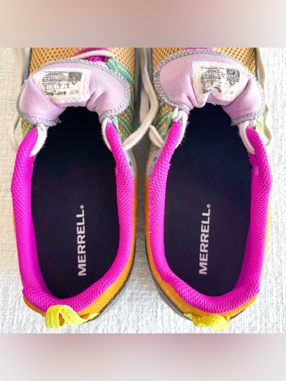 Merrell colorful Alpine sneakers. - Picture 10 of 14